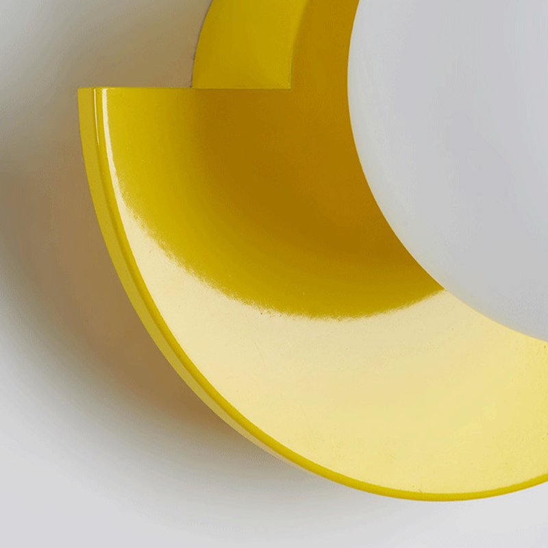 GloSphere |  Elegant og Slank Væglampe i Glas