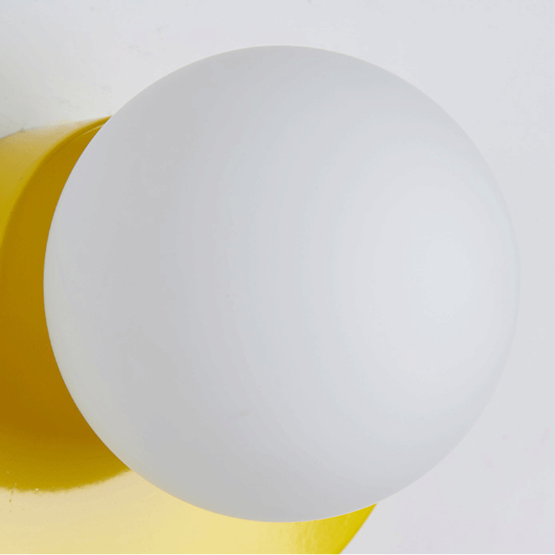 GloSphere |  Elegant og Slank Væglampe i Glas