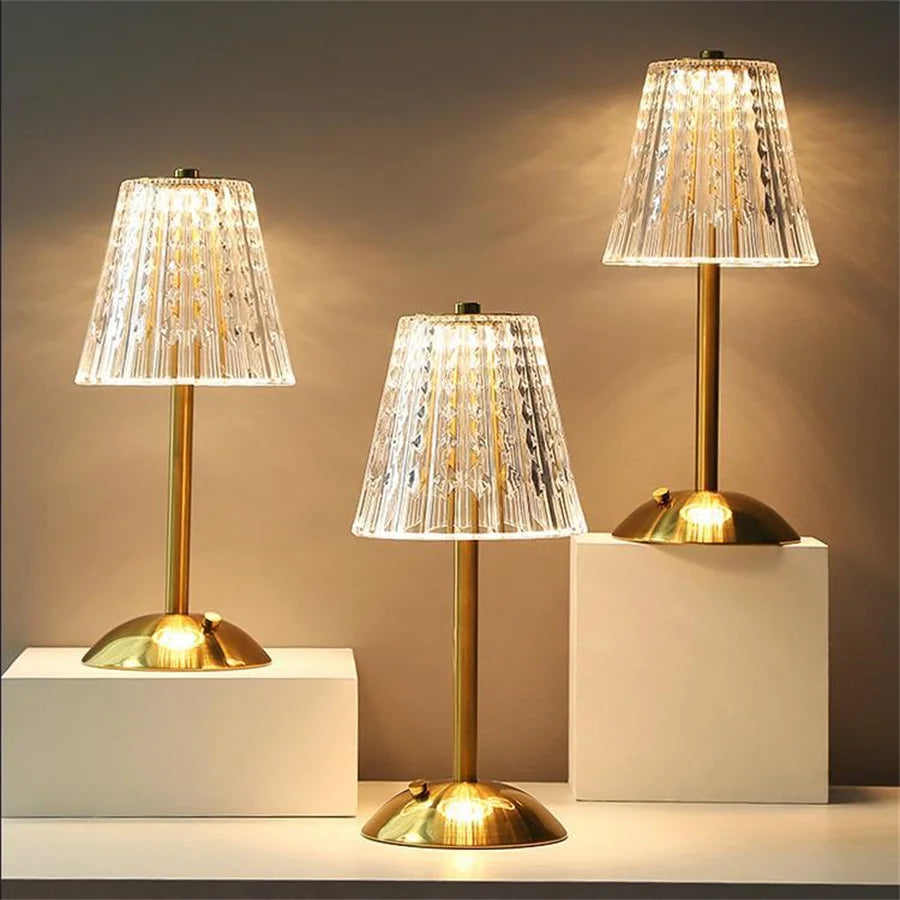CrystalGlow | Tidløs Krystal Bordlampe!