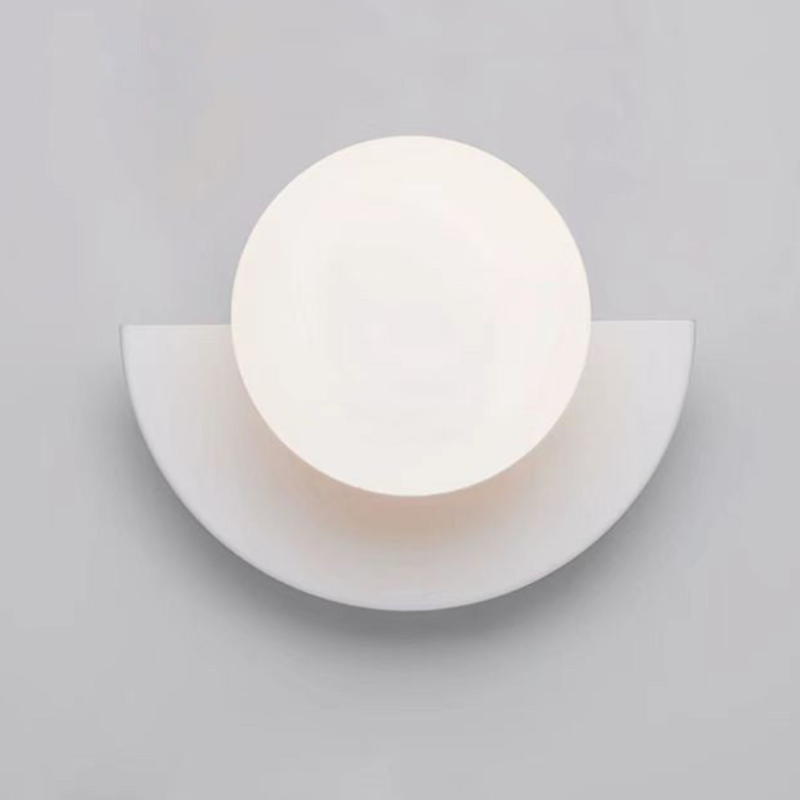 GloSphere |  Elegant og Slank Væglampe i Glas