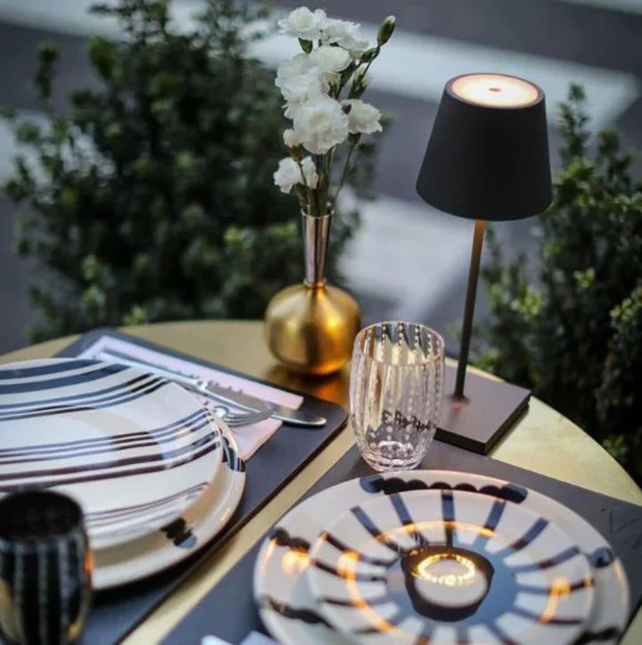 GlowSense – Trådløs LED-lampe med bevægelsessensor!