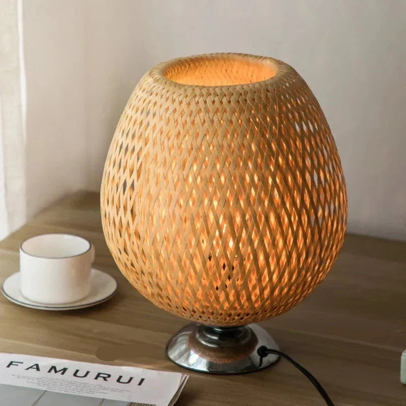 BambuLys | Naturlig Bambus Vævet Lampe!