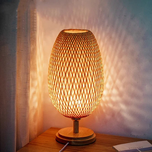 BambuLys | Naturlig Bambus Vævet Lampe!