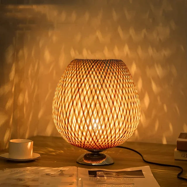 BambuLys | Naturlig Bambus Vævet Lampe!