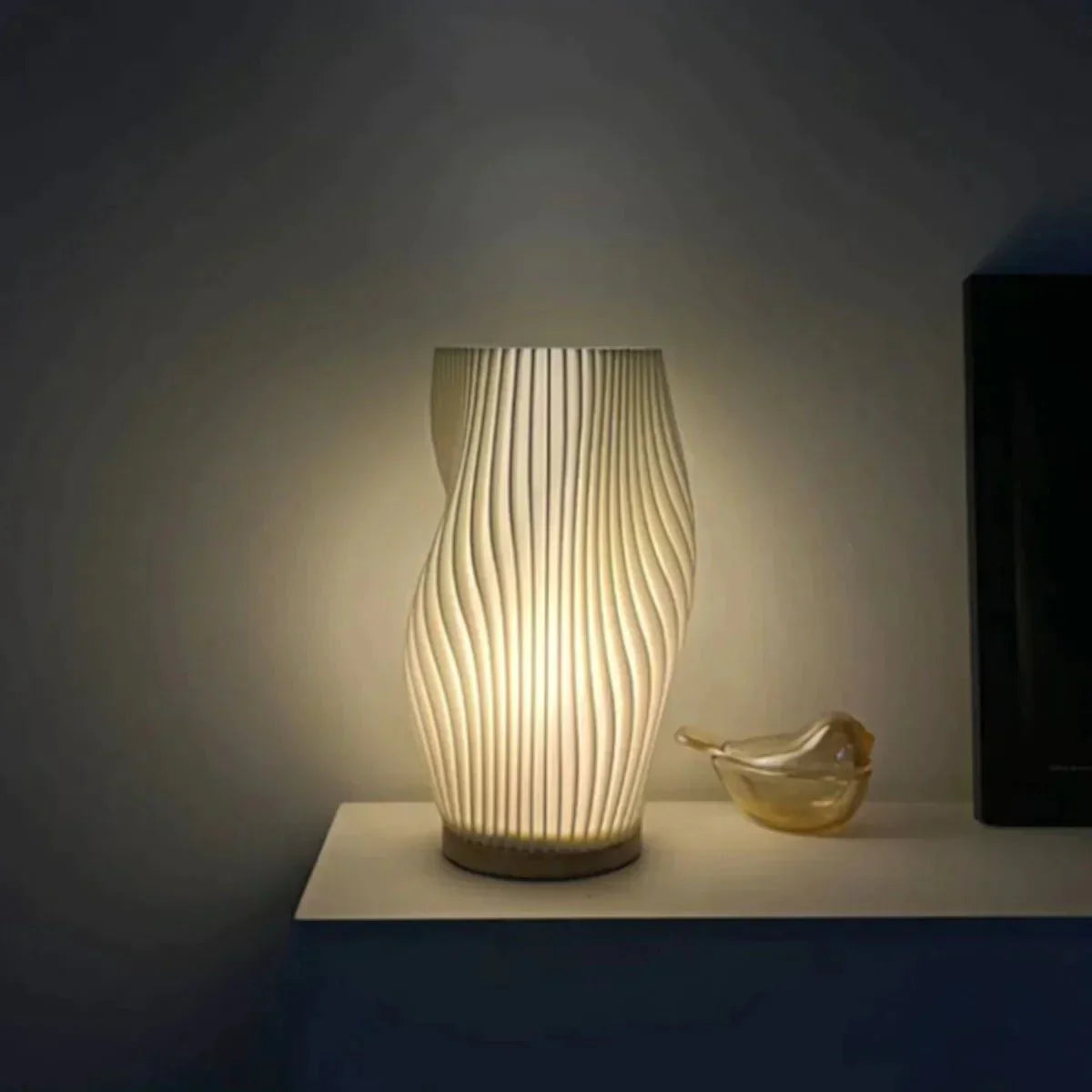 CalmWave - Serene Wavecrest Lampe!