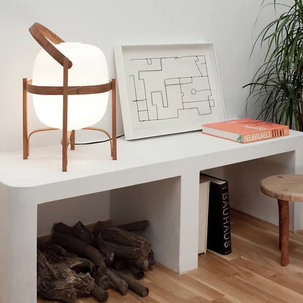 NordGlow | Elegant Trælampe med Ambient Lys!