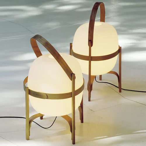 NordGlow | Elegant Trælampe med Ambient Lys!