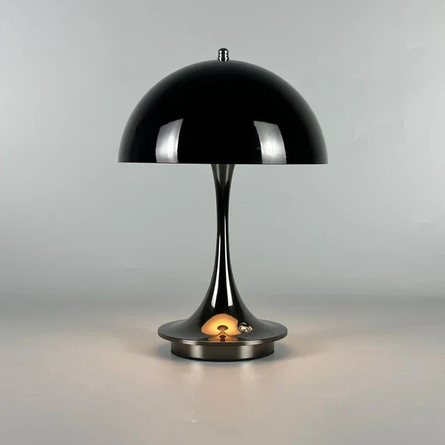 NordicGlow - Moderne Trådløs Bordlampe!