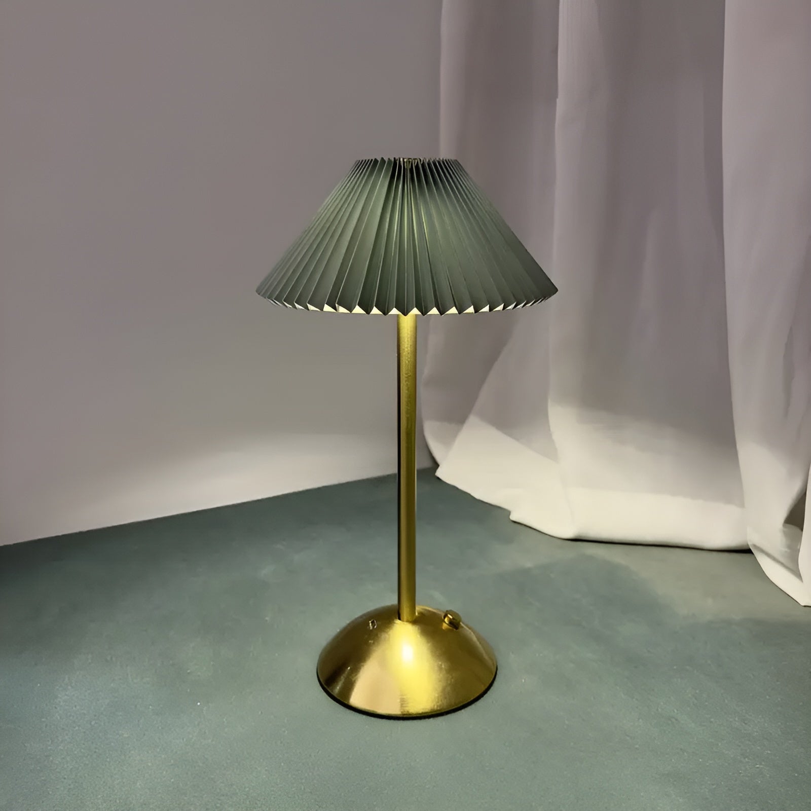 LumiCraft | Trådløs & Elegant Bordlampe!