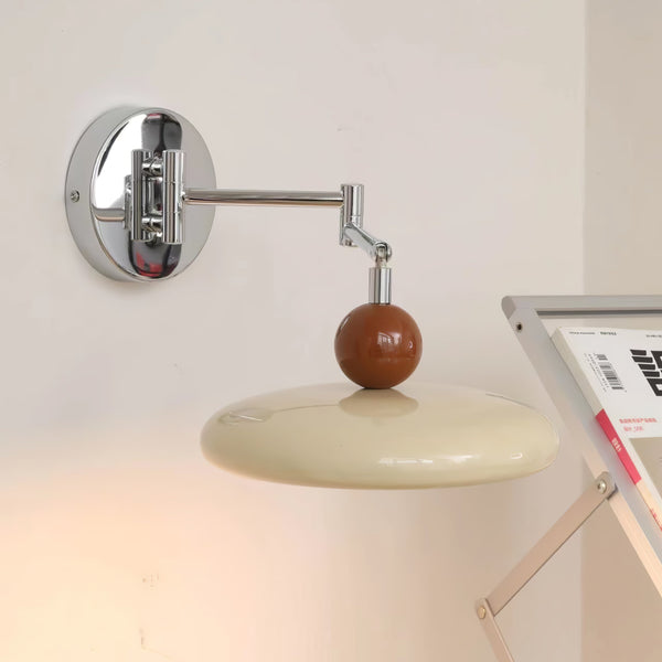 Glisora | Elegant og Justerbar Væglampe i Moderne Design