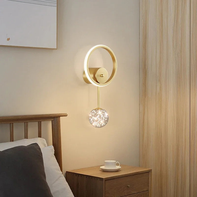 Radiance | Elegant Kugle Væglampe