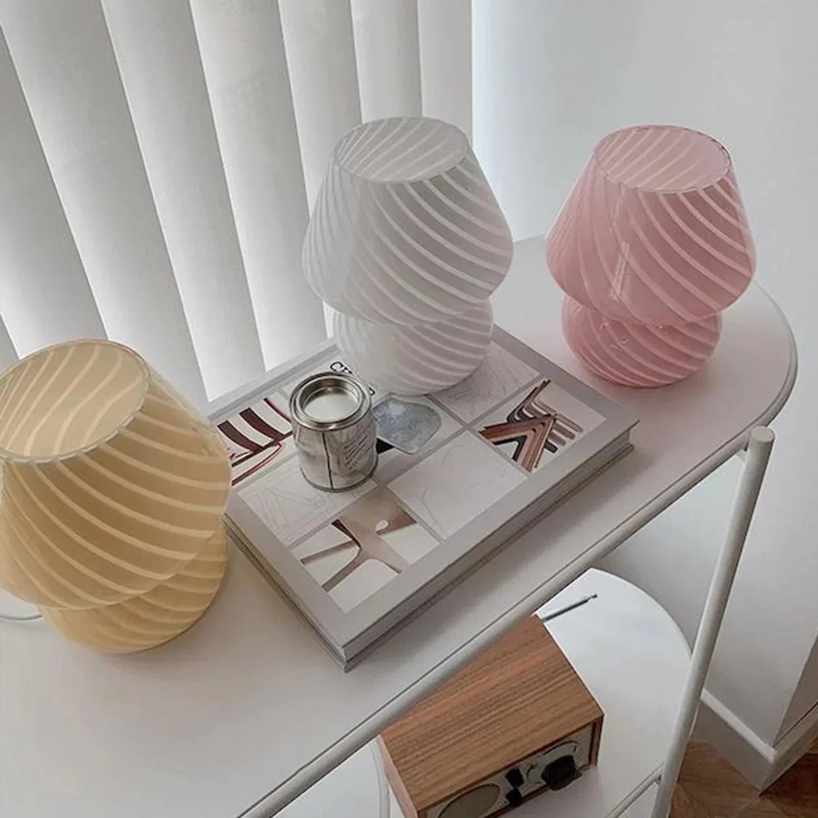 LumiStripe | Minimalistisk Glasbordlampe!