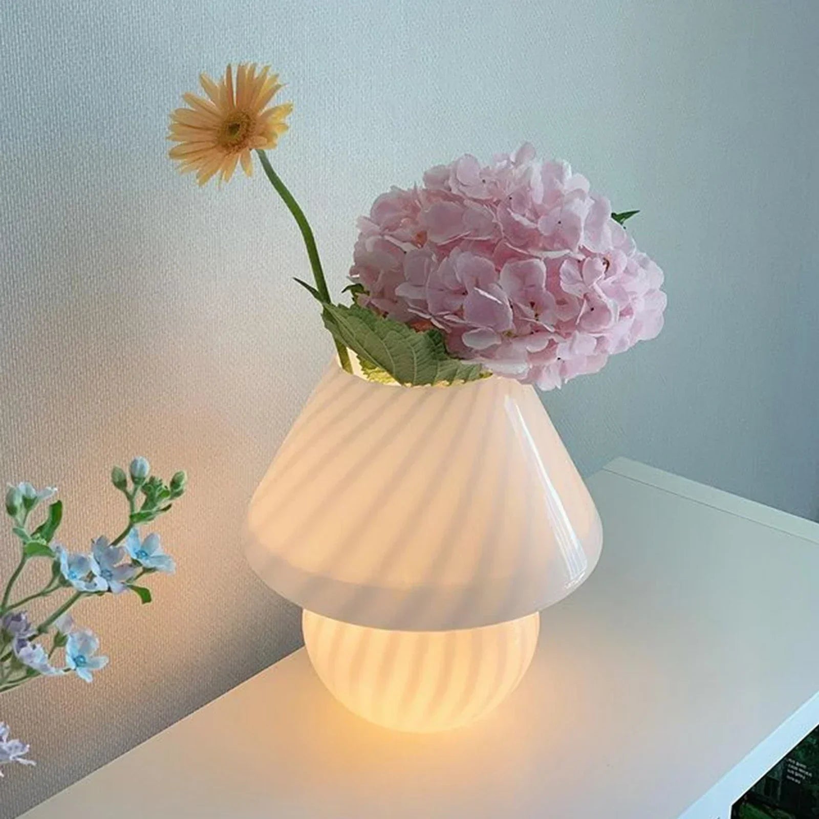 LumiStripe | Minimalistisk Glasbordlampe!