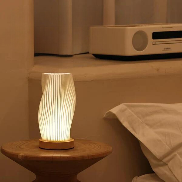 LumiWave | USB-Powered & Elegant Wave-Design Table Lamp!