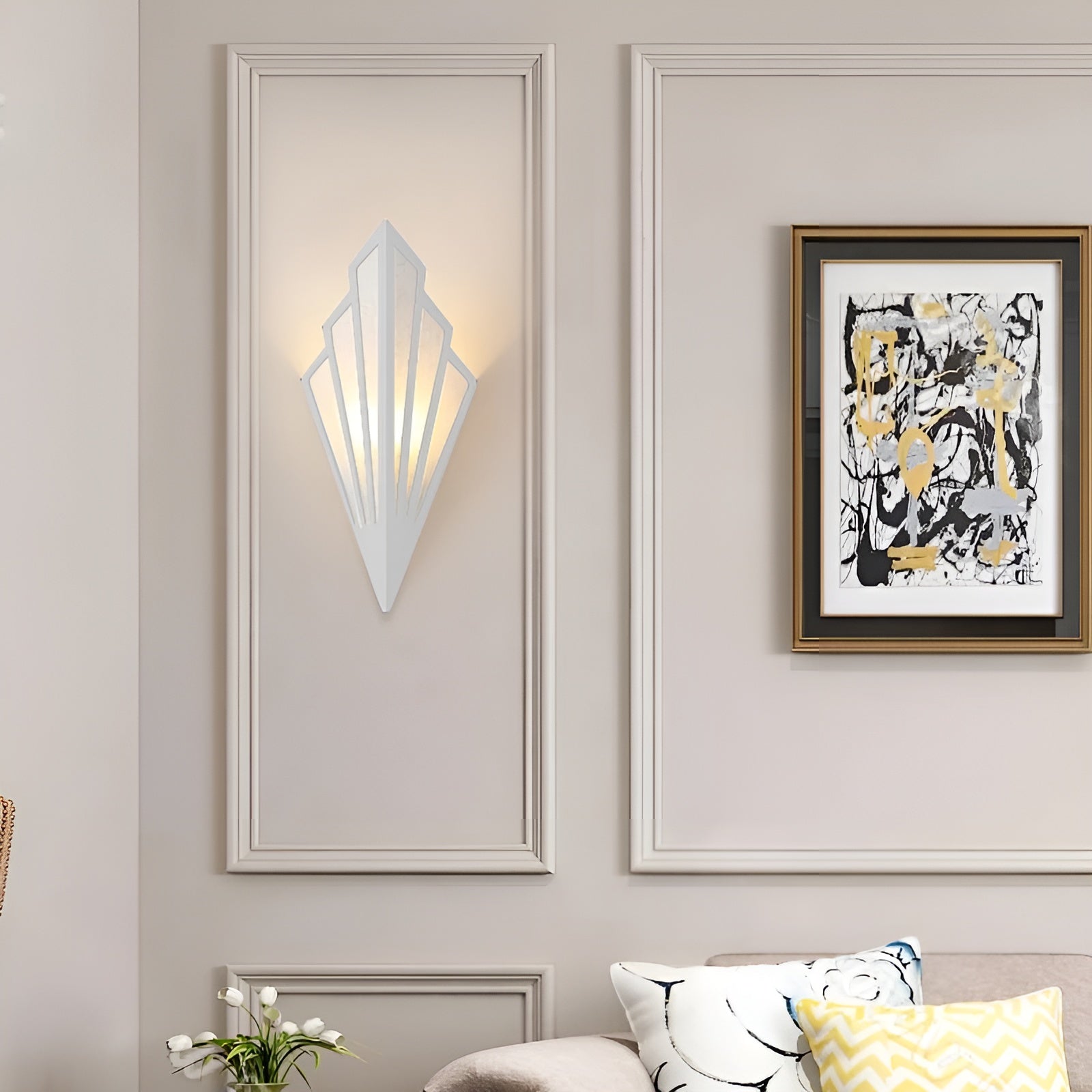 Radiessa | Stilfuld Geometrisk Væglampe i Moderne Design