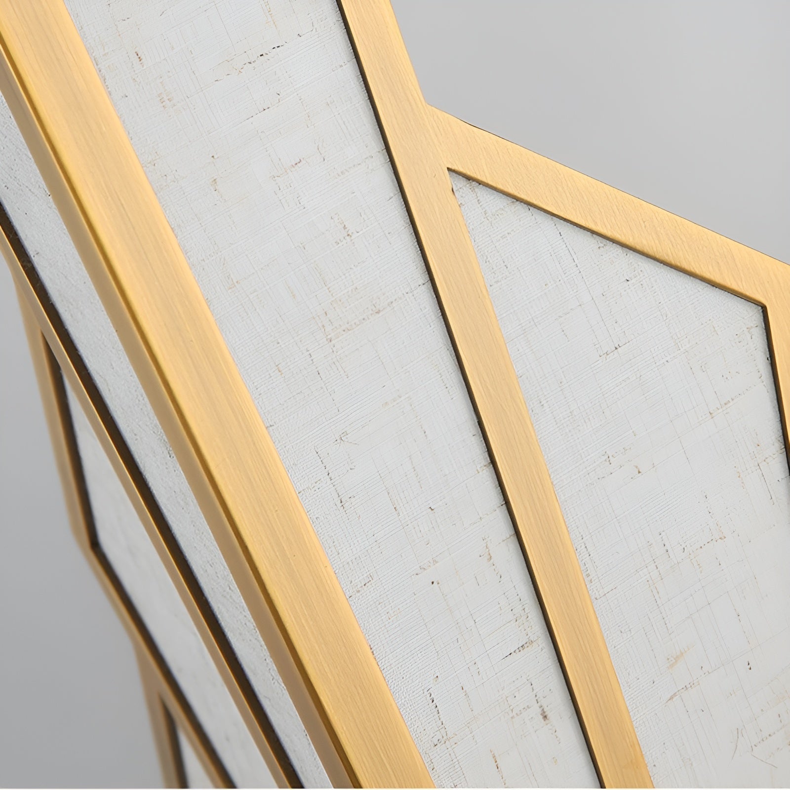 Radiessa | Stilfuld Geometrisk Væglampe i Moderne Design