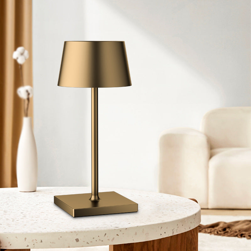 LumiÉlan | Stilfuld Trådløs Bordlampe!
