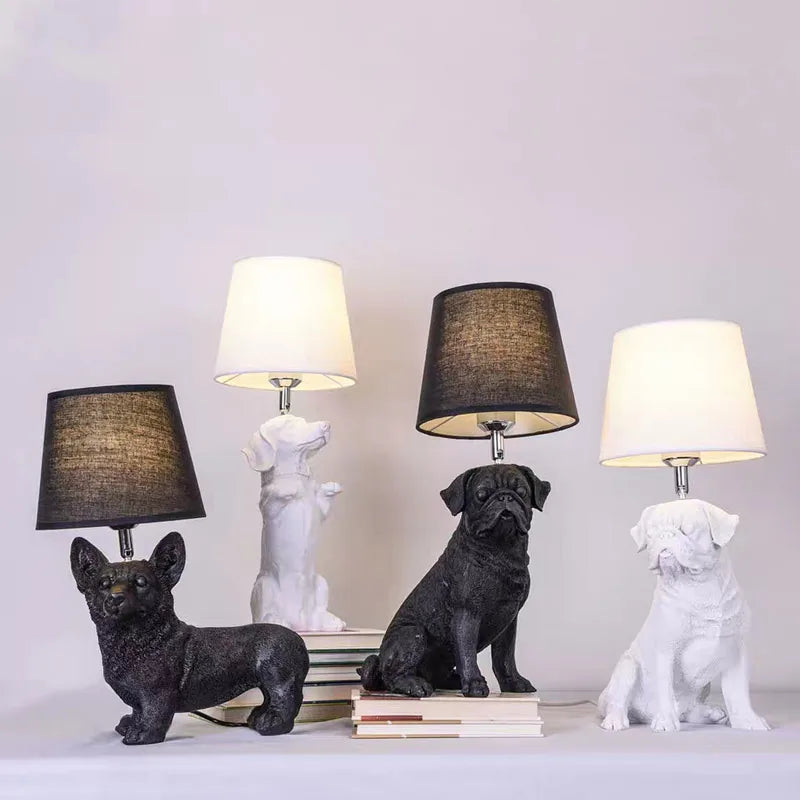 PawGlow | Elegant Bordlampe med Hundemotiv!