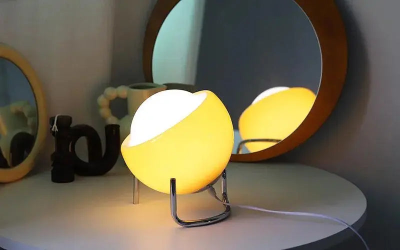 LumiRetro | Vintage-inspireret Nordisk Skrivebordslampe!