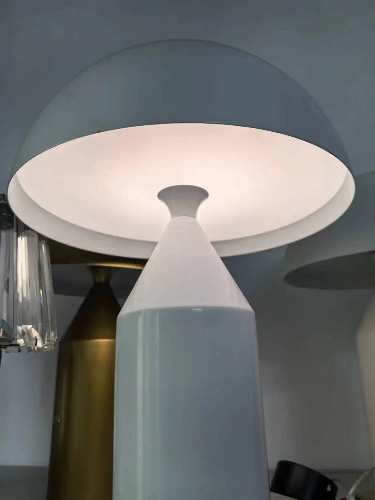 LumiGlo | Minimalistisk og Moderne Svampelampe!