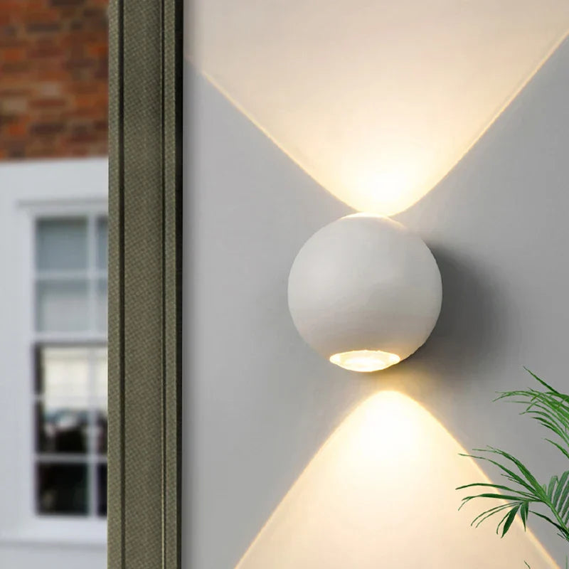 Lumivy | Elegant og Minimalistisk Væglampe