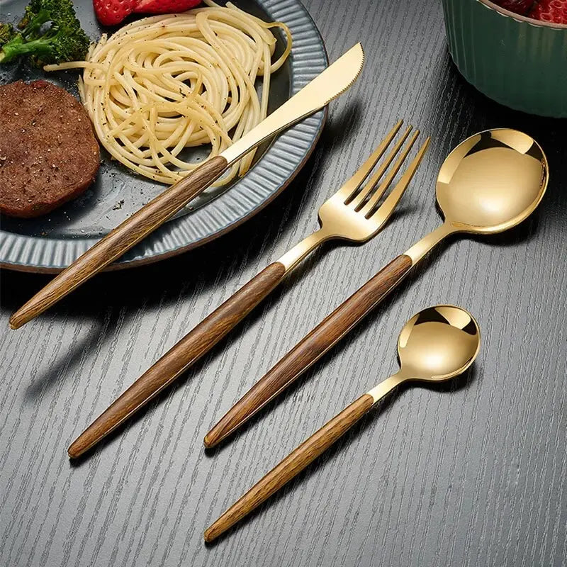 Goldora – Elegant Guld Bestiksæt
