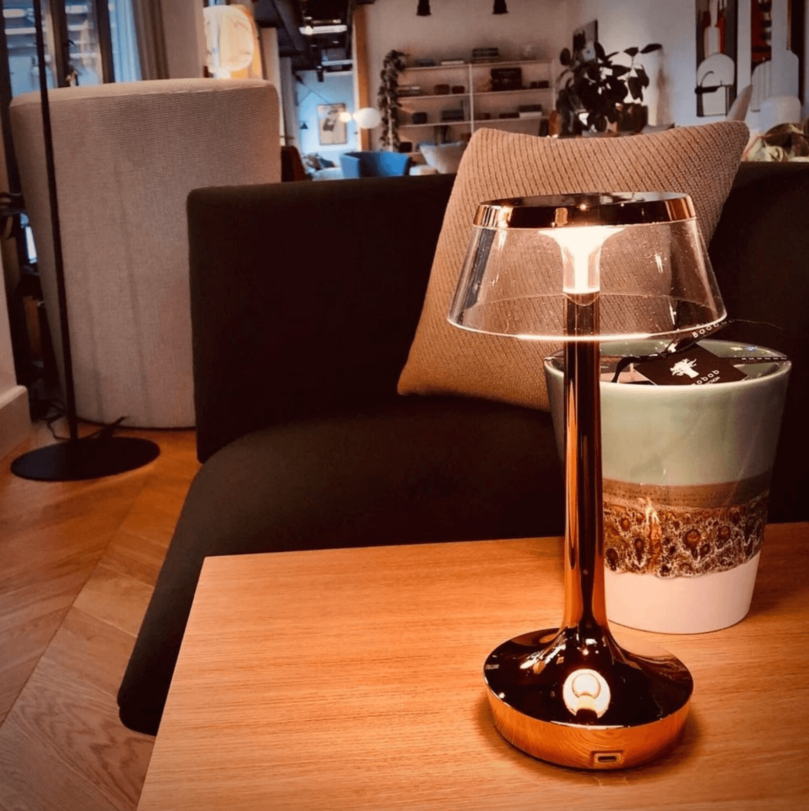 ClarityGlow | Elegant Transparent LED-lampe!