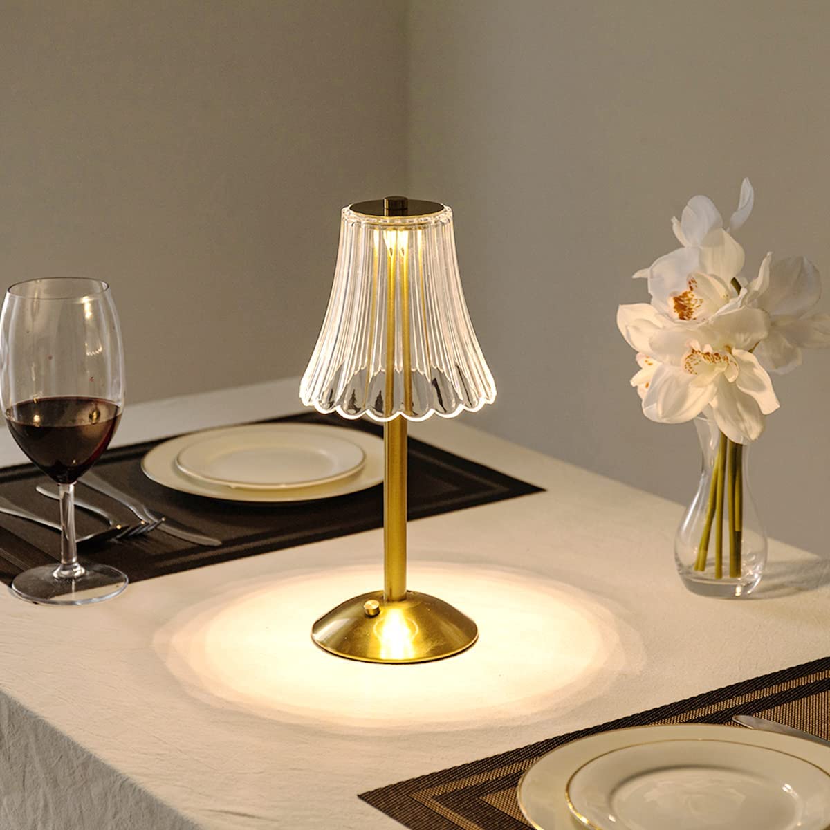 CrystalGlow | Tidløs Krystal Bordlampe!