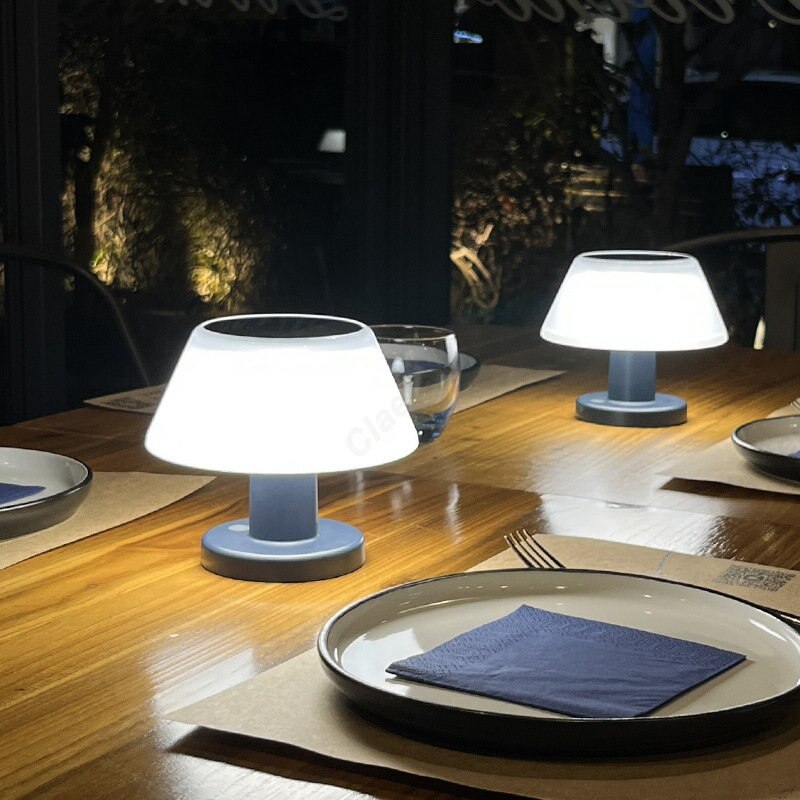 SolarLume | Miljøvenlig & Vejrbestandig Solcelledrevet Lampe 🌿
