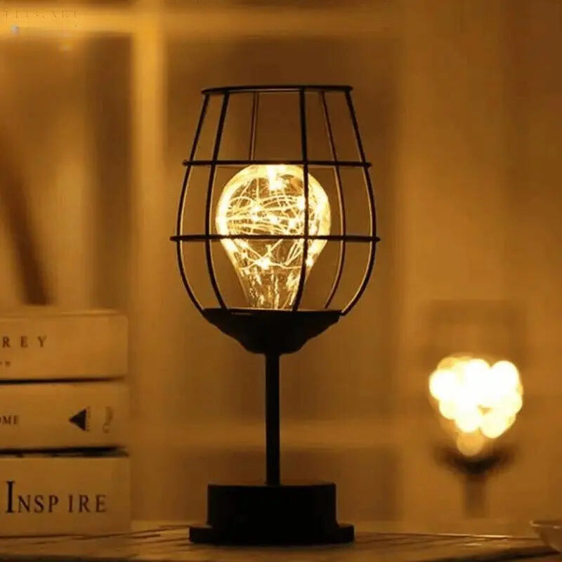RetroGlow | Tidløst retro-stil skrivebordslampe!