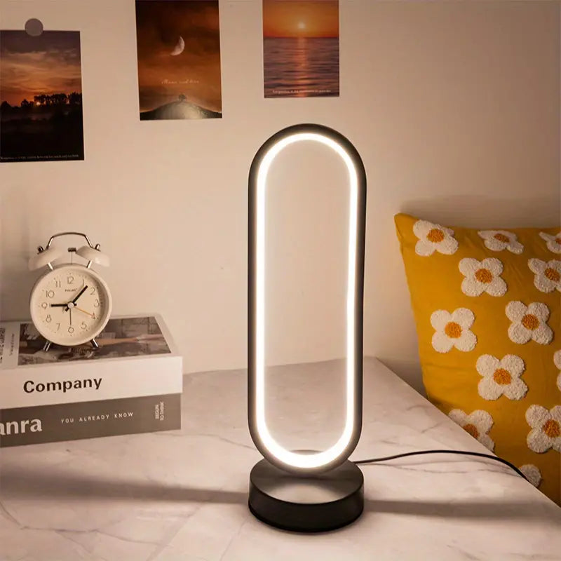 LumiÉlégance | Luksus og Moderne LED-Bordlampe!