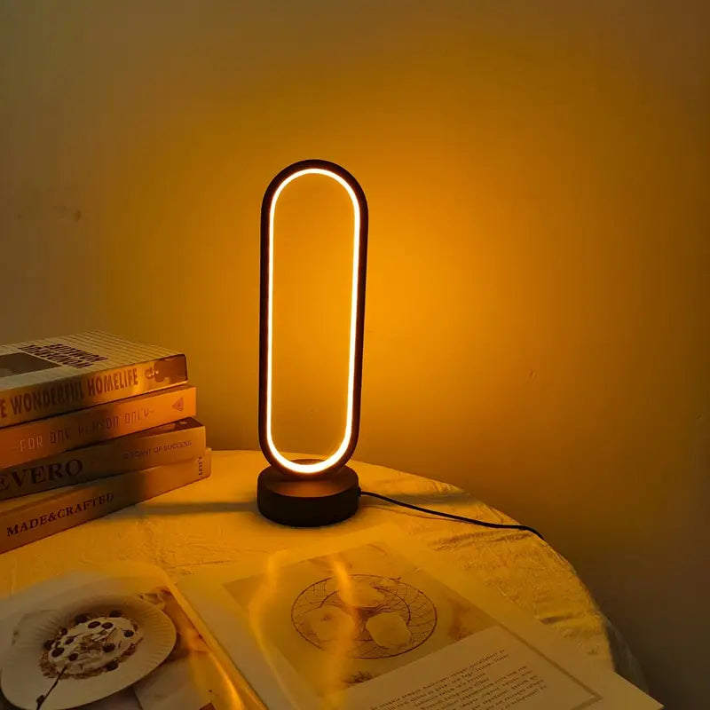 LumiÉlégance | Luksus og Moderne LED-Bordlampe!