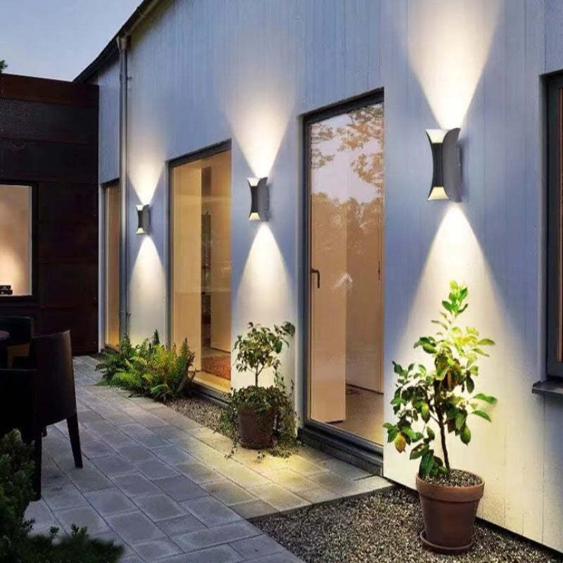 Illuvia | Elegant Moderne LED Væglampe