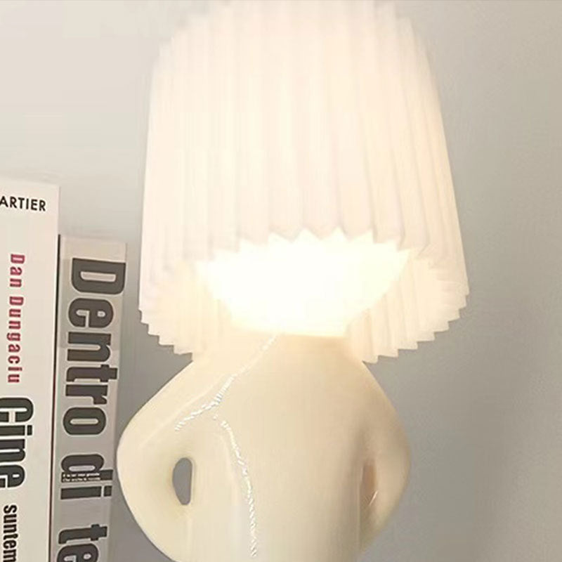 FoldaGlow – Unik Bordlampe med Foldet Lampeskærm!