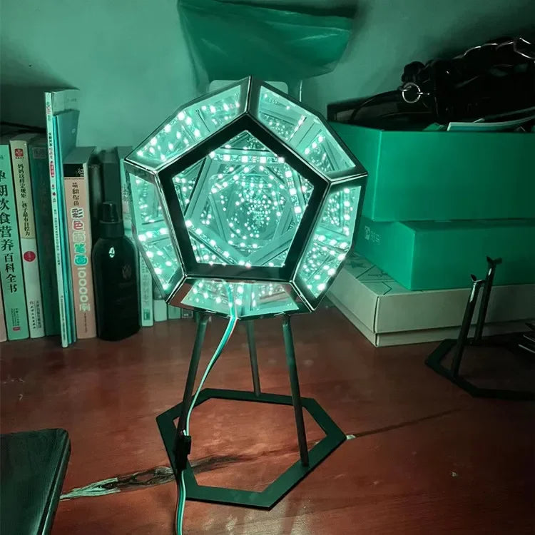 LumiHexa | Uendelig Farveskiftende LED-Lampe!