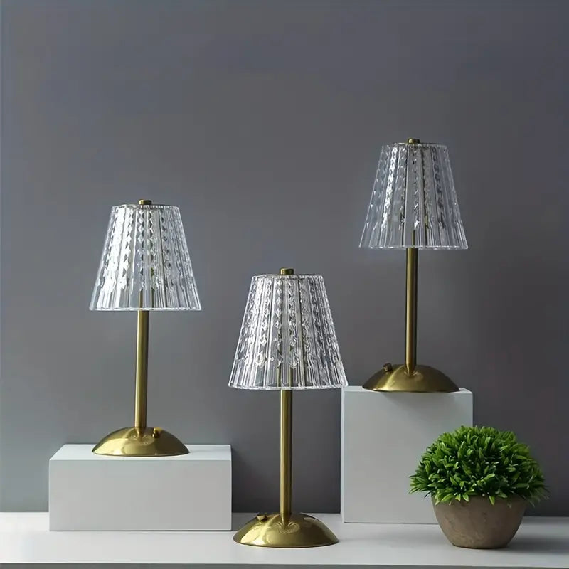 CrystalLuxe  | Moderne og Luksuskrystal Bordlampe!