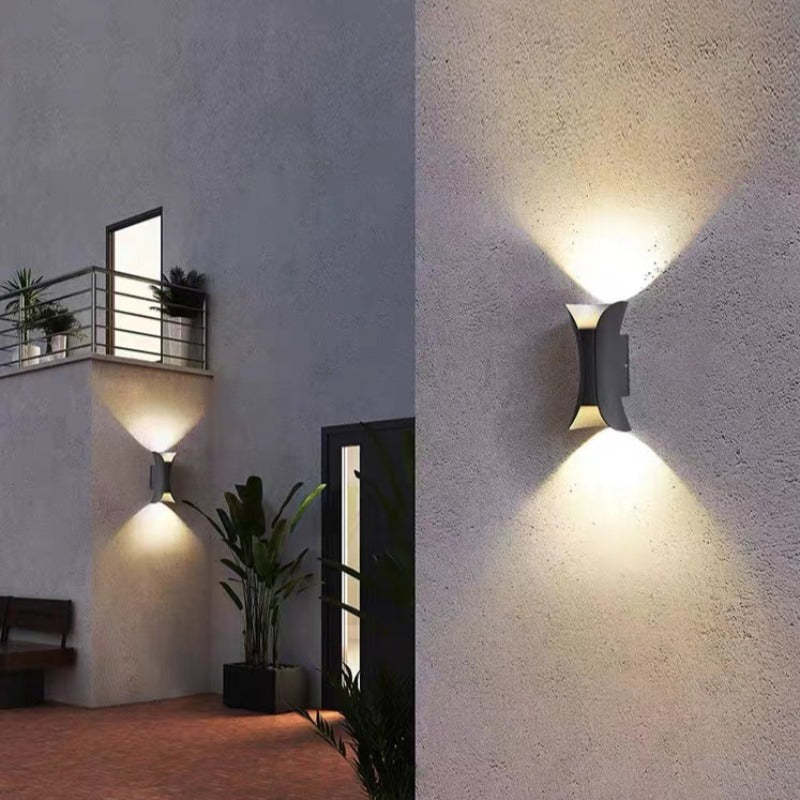 Illuvia | Elegant Moderne LED Væglampe
