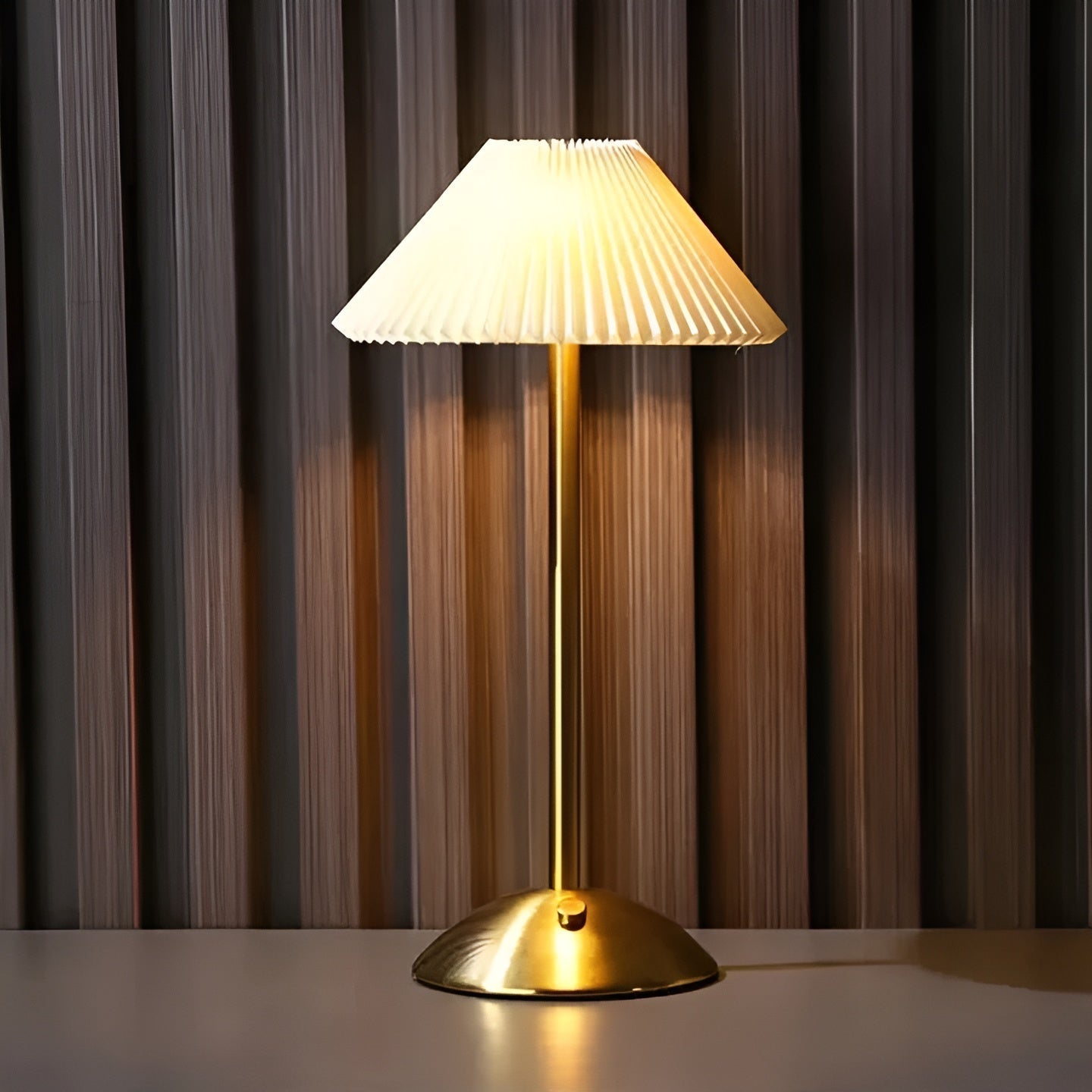LumiCraft | Trådløs & Elegant Bordlampe!