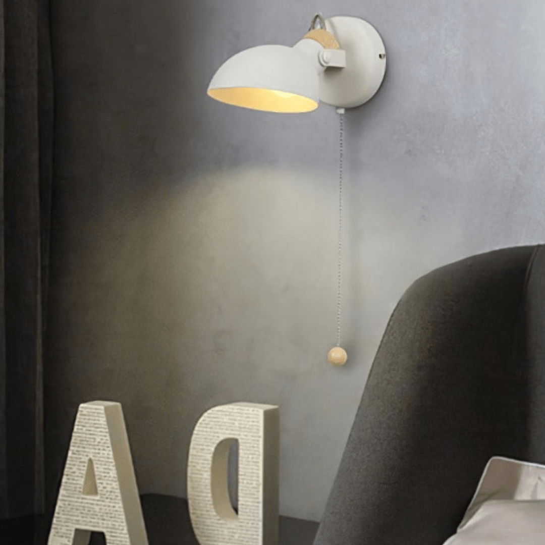 Scandlux | Elegant Væglampe med Justerbar Vinkel